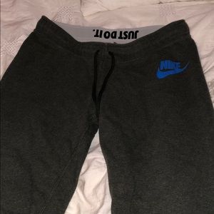 Dark olive green Nike jogger sweatpants